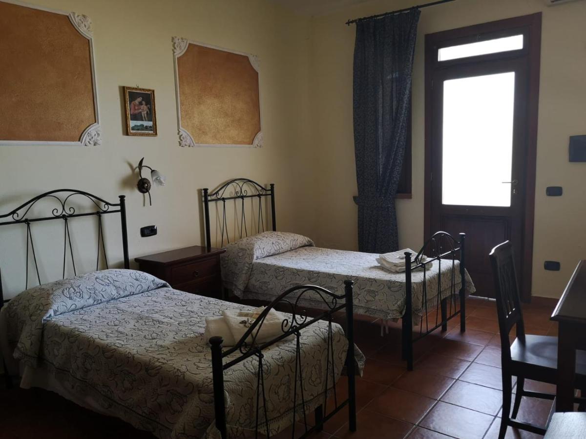 Agriturismo Catena Ciro Luaran gambar