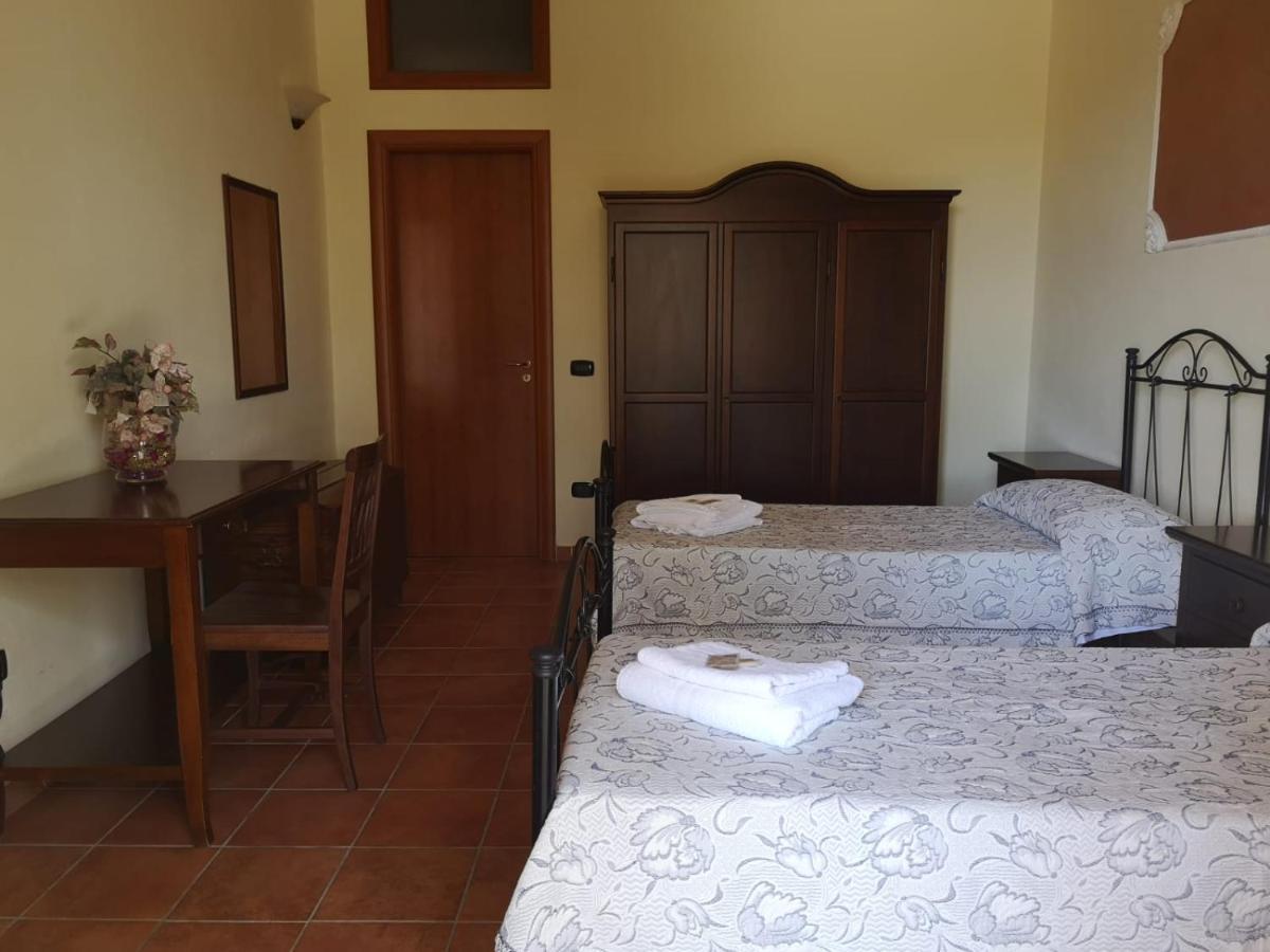 Agriturismo Catena Ciro Luaran gambar